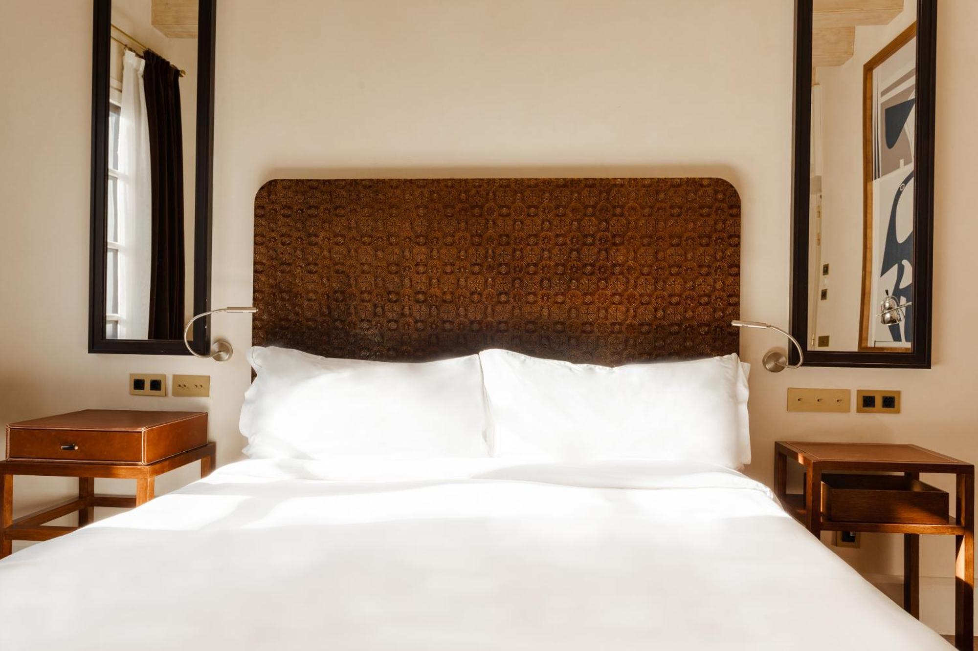Do Placa Reial Powered By Sonder Барселона Стая снимка A room at the hotel