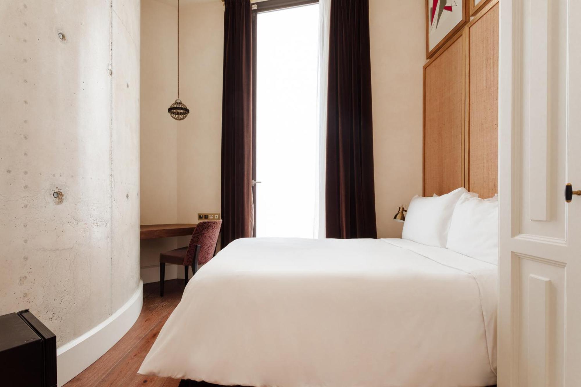 Do Placa Reial Powered By Sonder Барселона Стая снимка A room at the hotel
