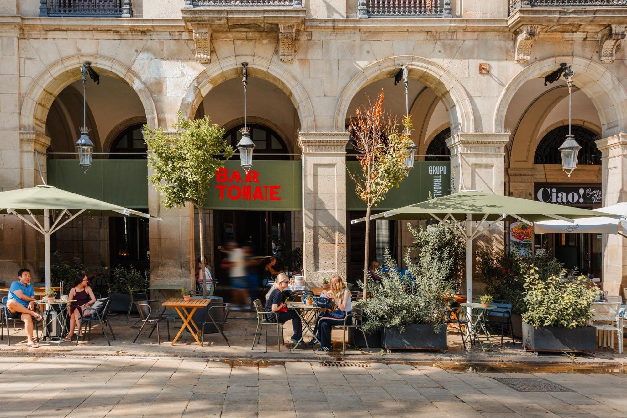 Do Placa Reial Powered By Sonder Барселона Екстериор снимка A typical café in Athens