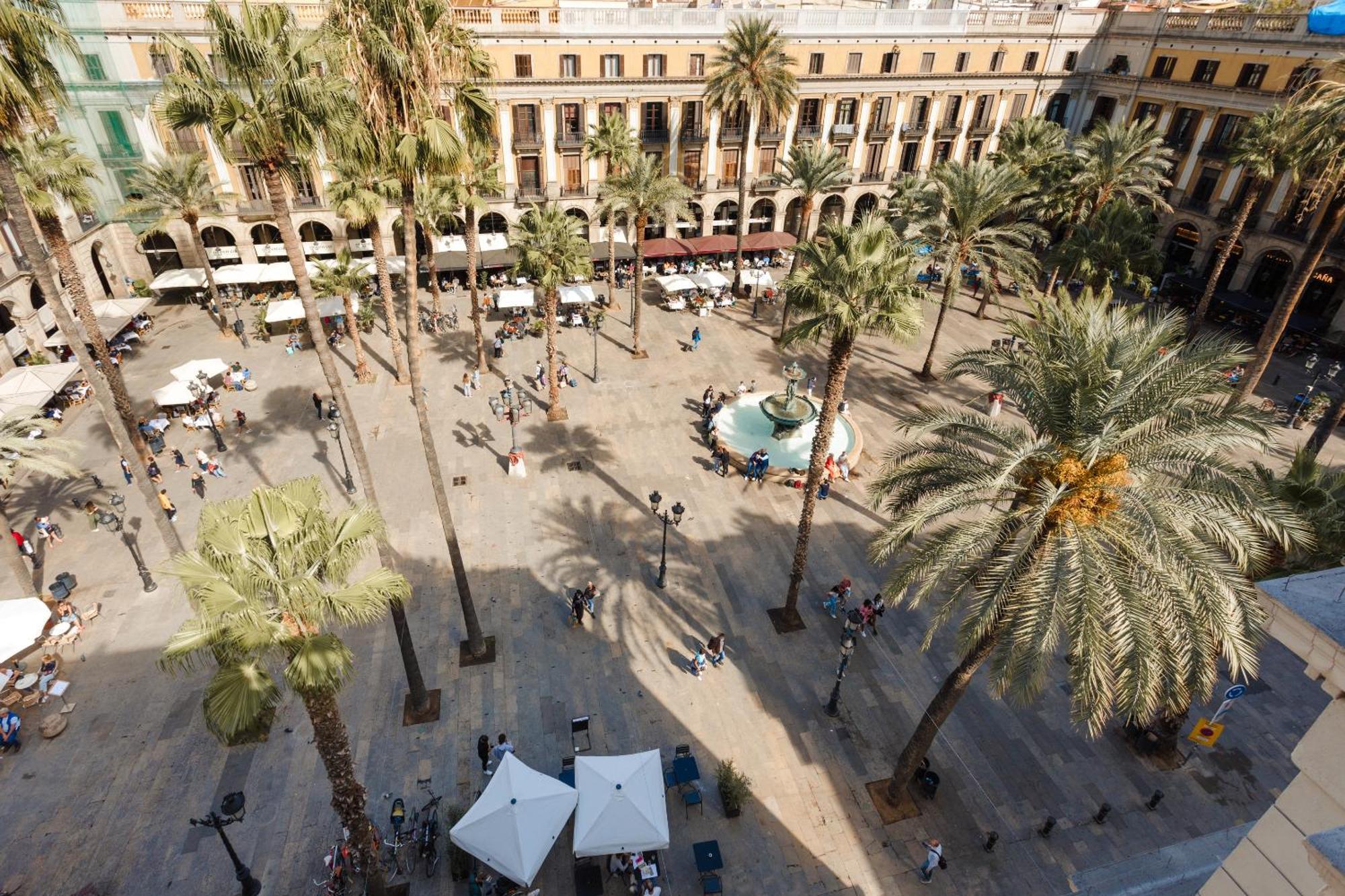 Do Placa Reial Powered By Sonder Барселона Екстериор снимка Plaça Reial